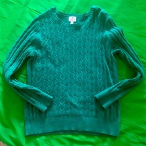 Green sweater so comfy not itchy